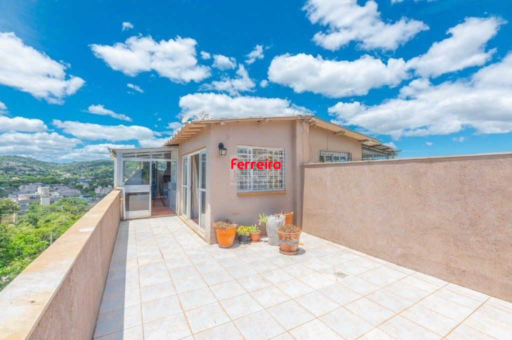 COBERTURA 2 DORMITÓRIOS, TERESÓPOLIS, 147 M²