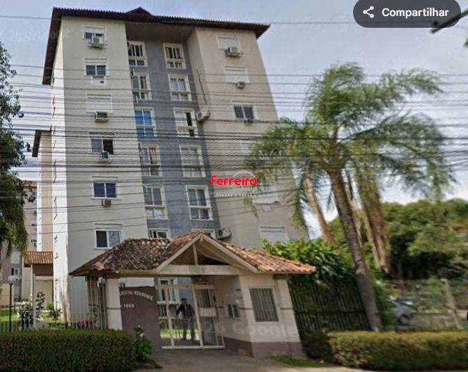 Apartamento 2 dormitórios com 1 vaga, prédio com elevador no Bairro Cristal