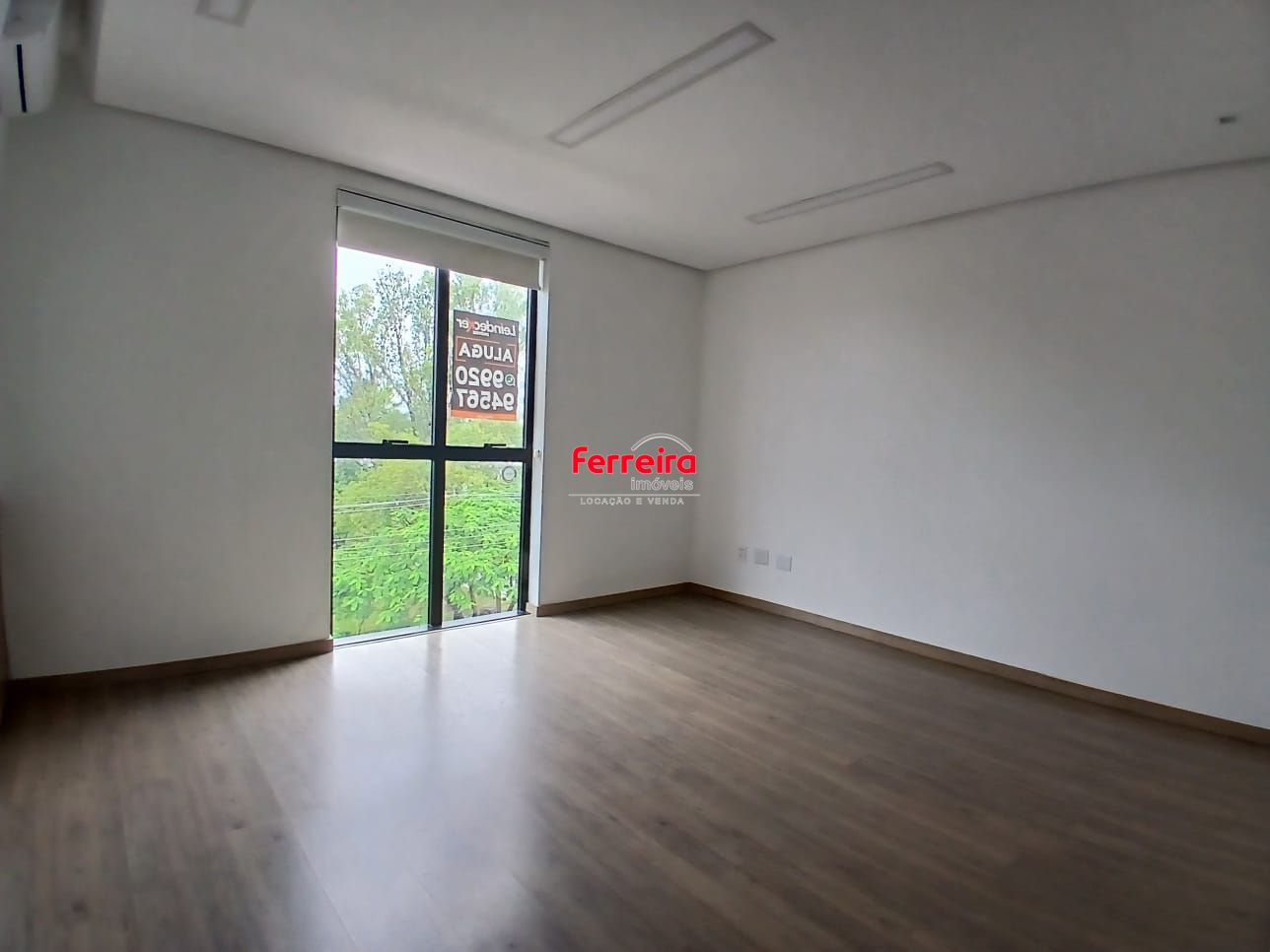 Sala Comercial, à venda, 21 m², São João - Porto Alegre — foto 2
