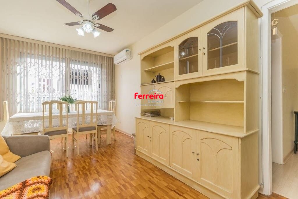Apartamento Garden de 3 dormitorios  á venda em Rio Branco, Porto Alegre