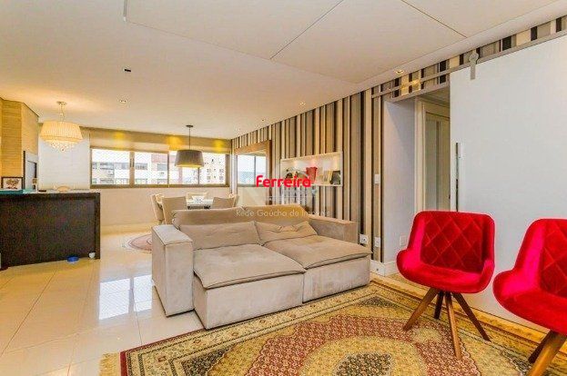 Excelente apartamento de 03 dormitórios com 4 vagas de garagem.