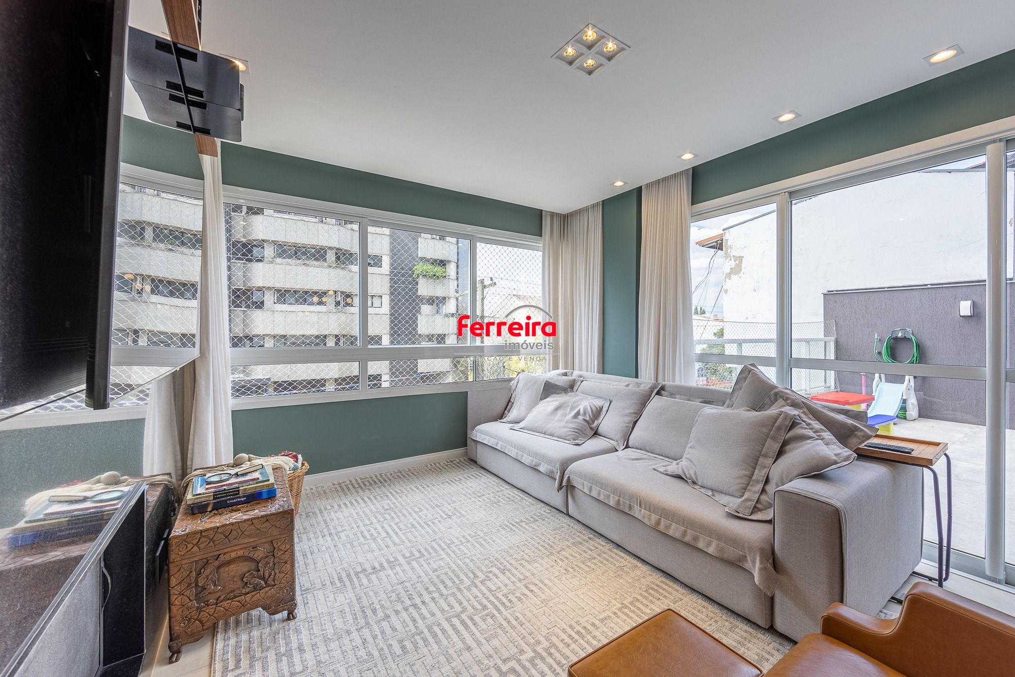 Apartamento Garden de 3 dormitórios no bairro Menino Deus - Porto Alegre.
