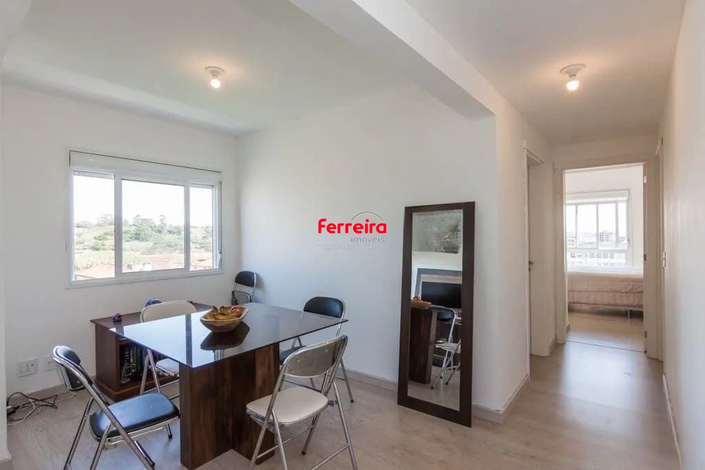 Apartamento de 2 dormitorios à venda em Passo d'Areia, Porto Alegre.