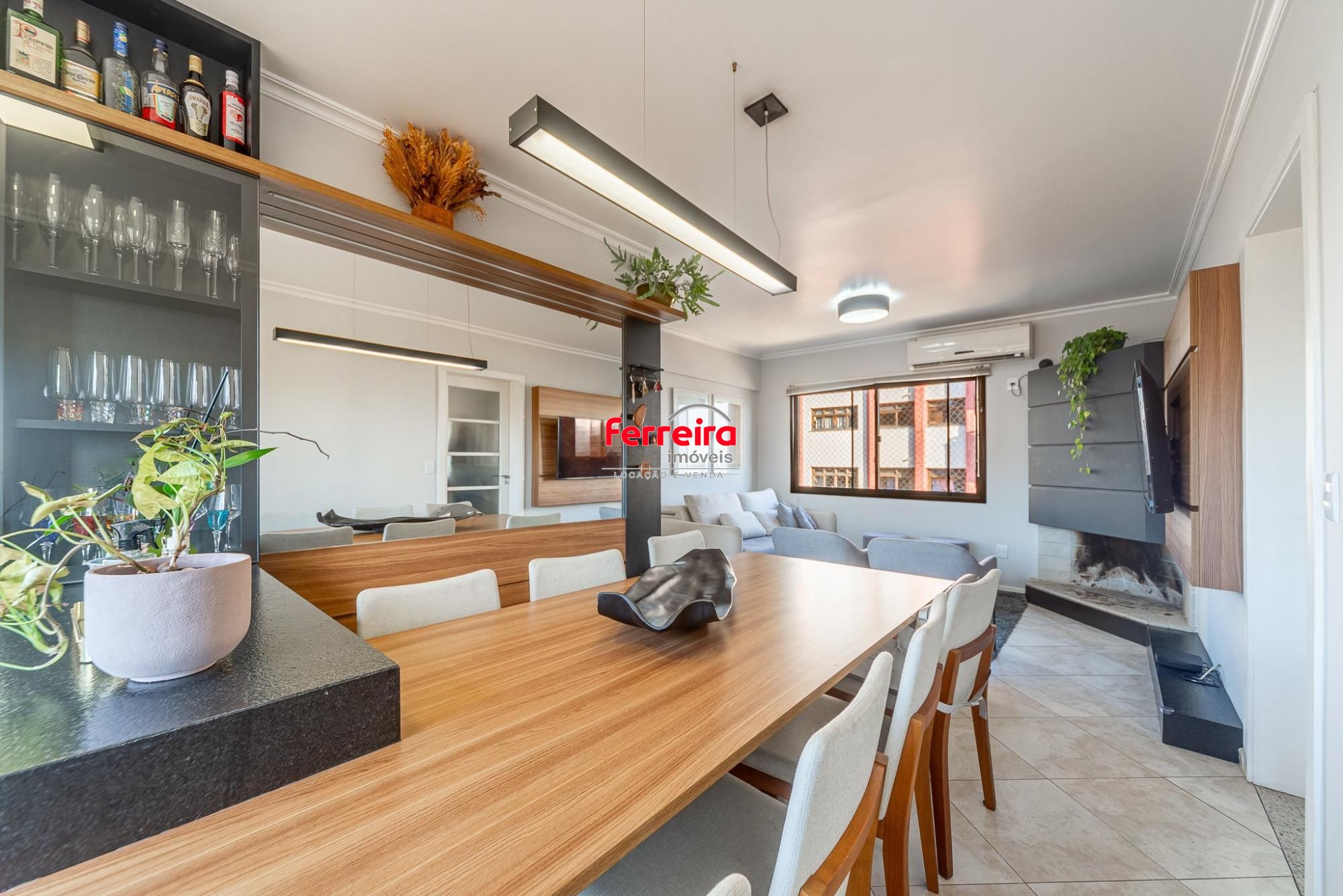 Apartamento de 3 dormitorios á venda em Petrópolis, Porto Alegre.