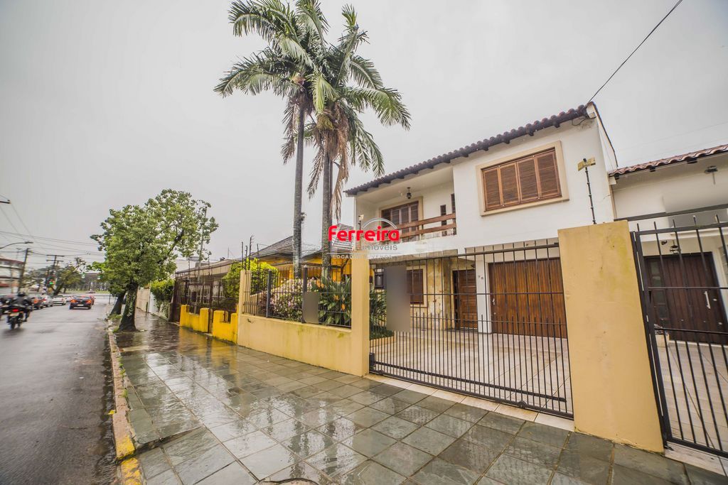 Casa de 4 dormitórios à venda no Bairro Santa Tereza - Porto Alegre