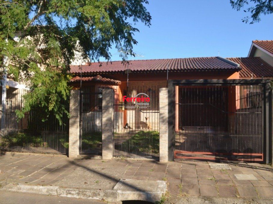 Casa 179m², 3 dormitórios, 3 vagas no bairro Parque Santa Fé