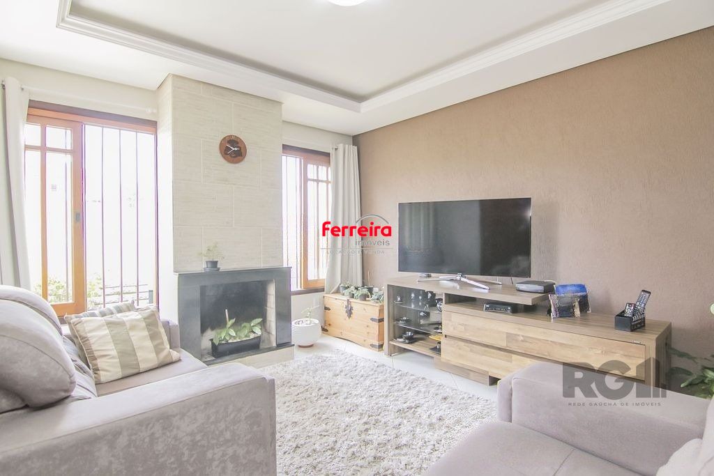 Casa 115m² - 3 dormitórios, 3 vagas no bairro Jardim Leopoldina
