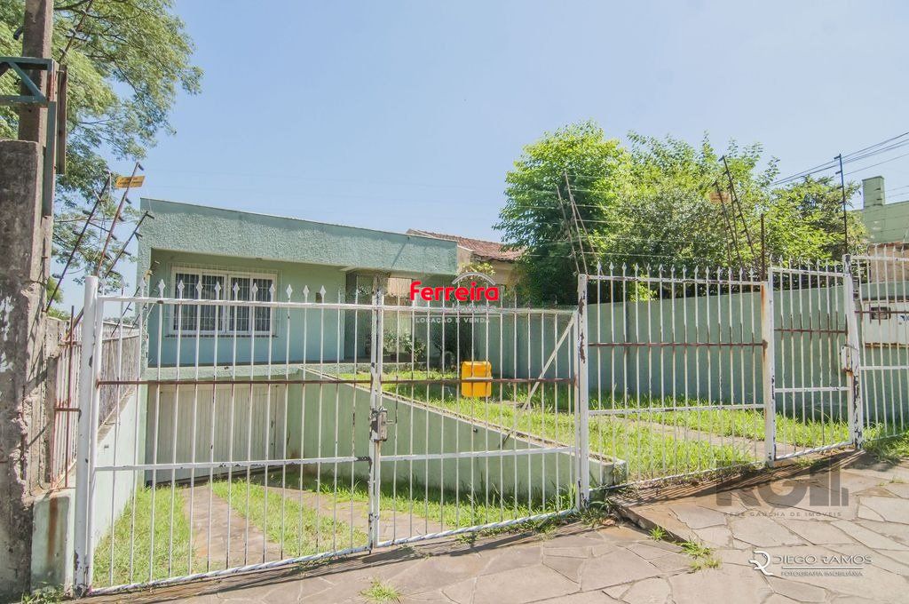 Casa 3 dorms à venda Rua Intendente Alfredo Azevedo, Glória - Porto Alegre