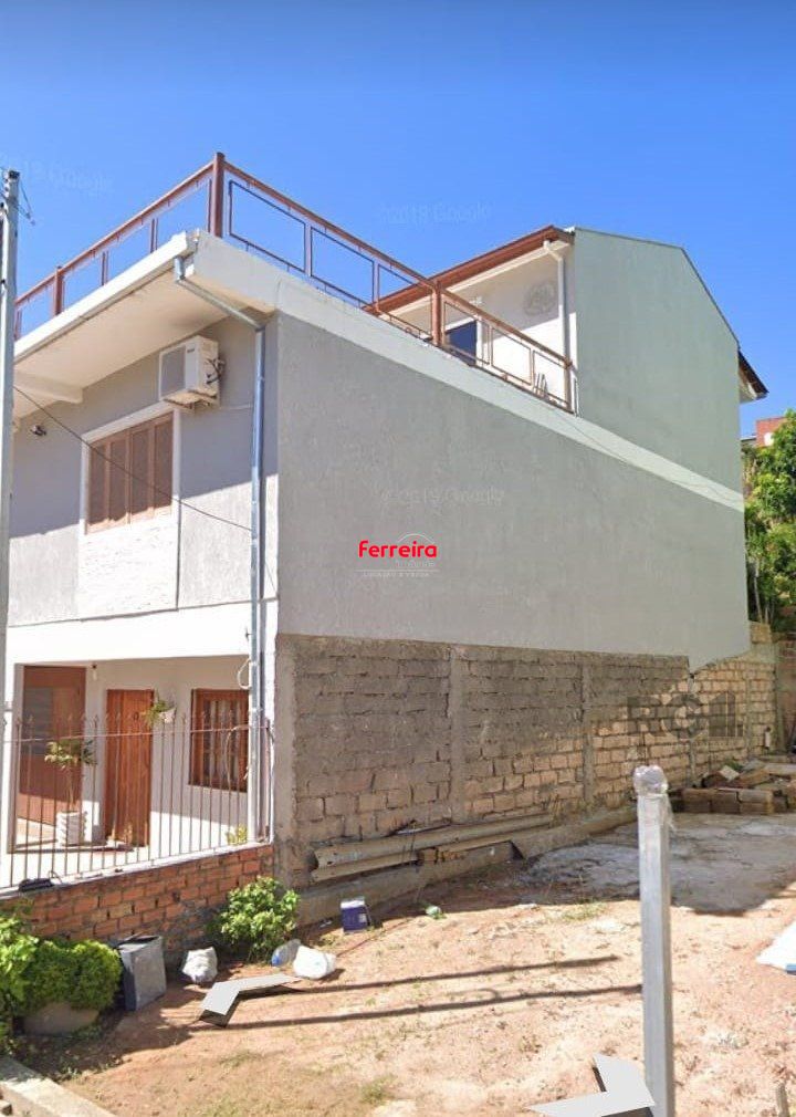 Casa com 4 dormitórios no bairro Vila Nova