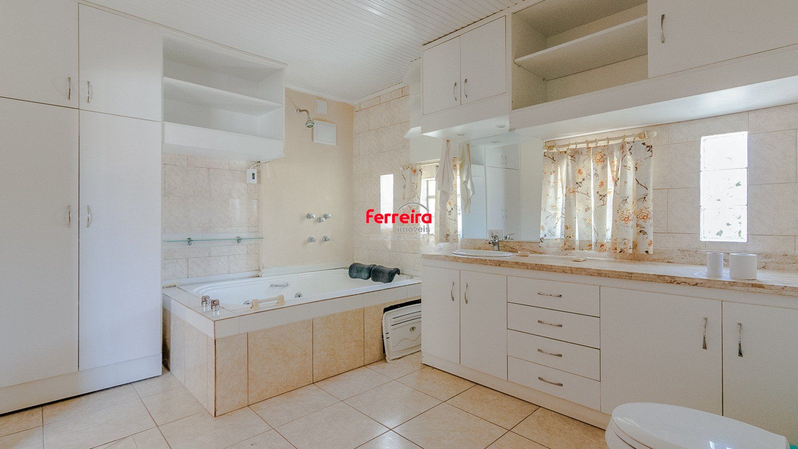 Casa, 4 suítes, à venda, 308 m², Três Figueiras - Porto Alegre — foto 3