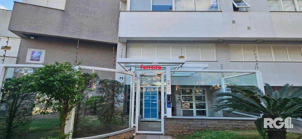 Lindo Apartamento Mobiliado de 1 domitório com 1 Suíte e Sacada