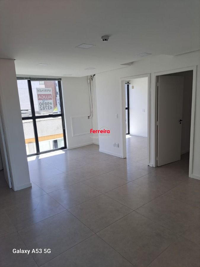 Sala Comercial, à venda, 40 m², Auxiliadora - Porto Alegre — foto 2