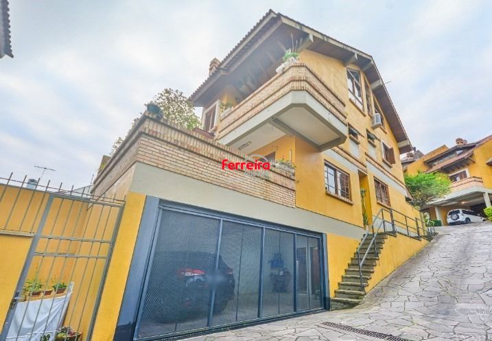 Casa 3 quartos à venda, 210m², Jardim Isabel - Porto Alegre