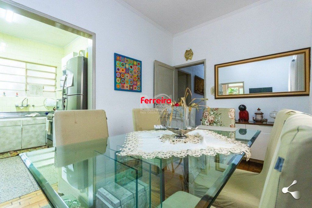 Casa para Venda - 221m², 4 dormitórios, sendo 1 suites, 2 vagas - São Geraldo
