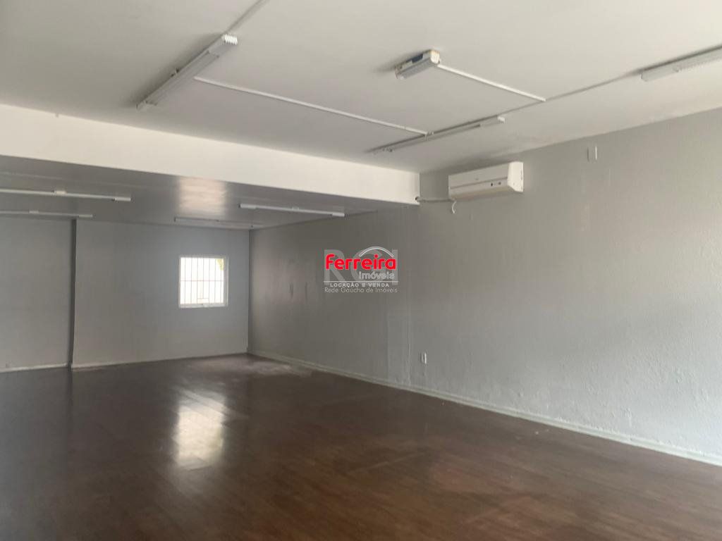 Casa Comercial  com 03 pisos no Bairro Floresta
