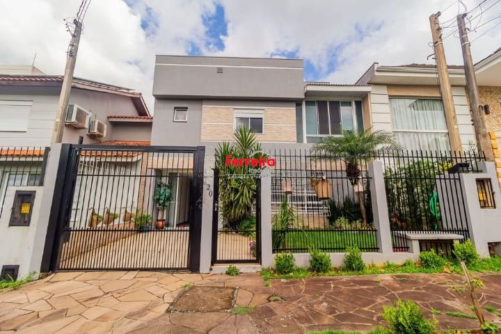 Casa de Condomínio 3 quartos à venda, 300m², Mário Quintana - Porto Alegre