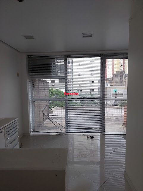Sala Comercial, 1 sala, à venda, 53 m², Floresta - Porto Alegre — foto 2