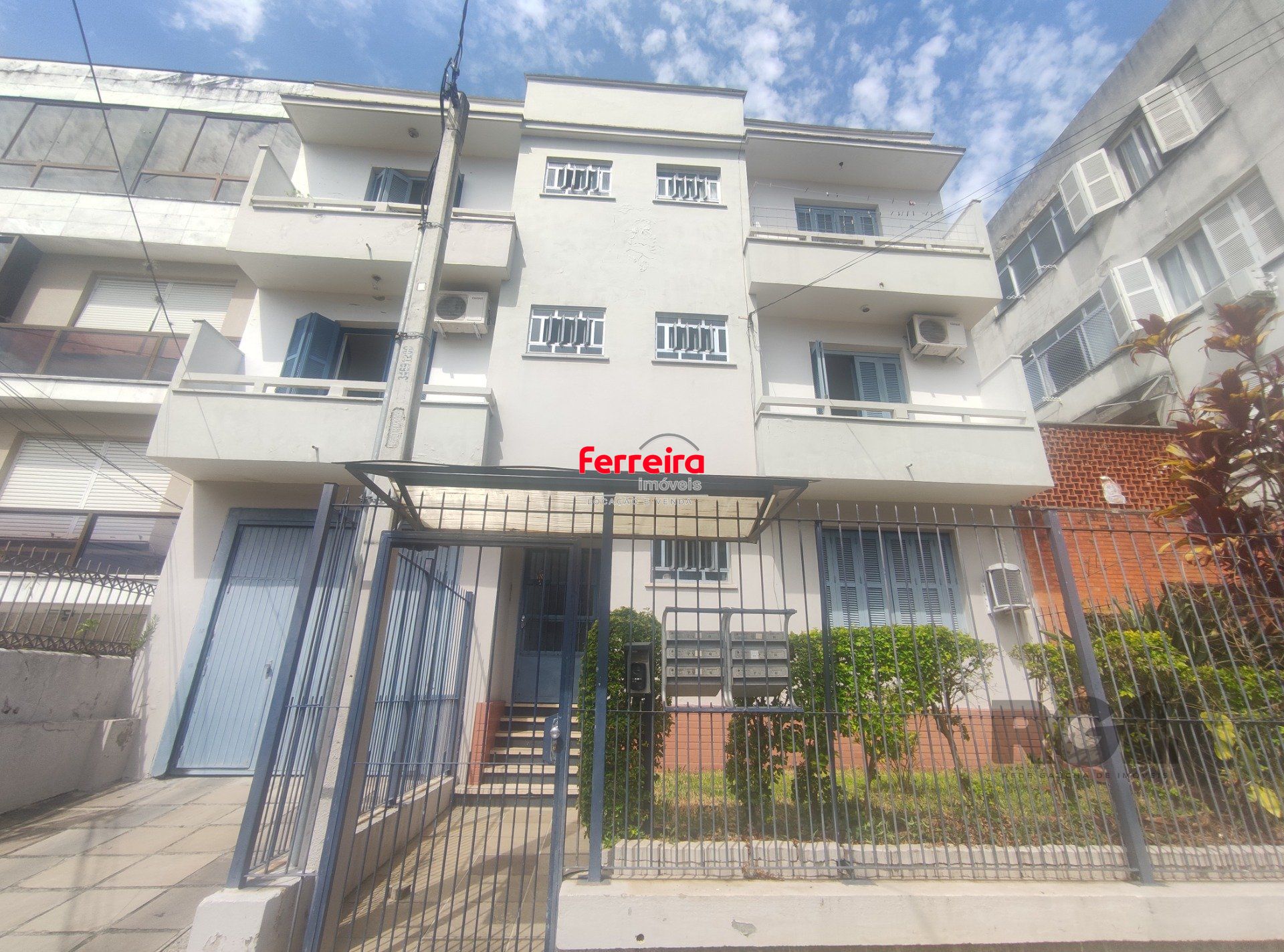 Prédio Residencial à venda, 681m², São João - Porto Alegre