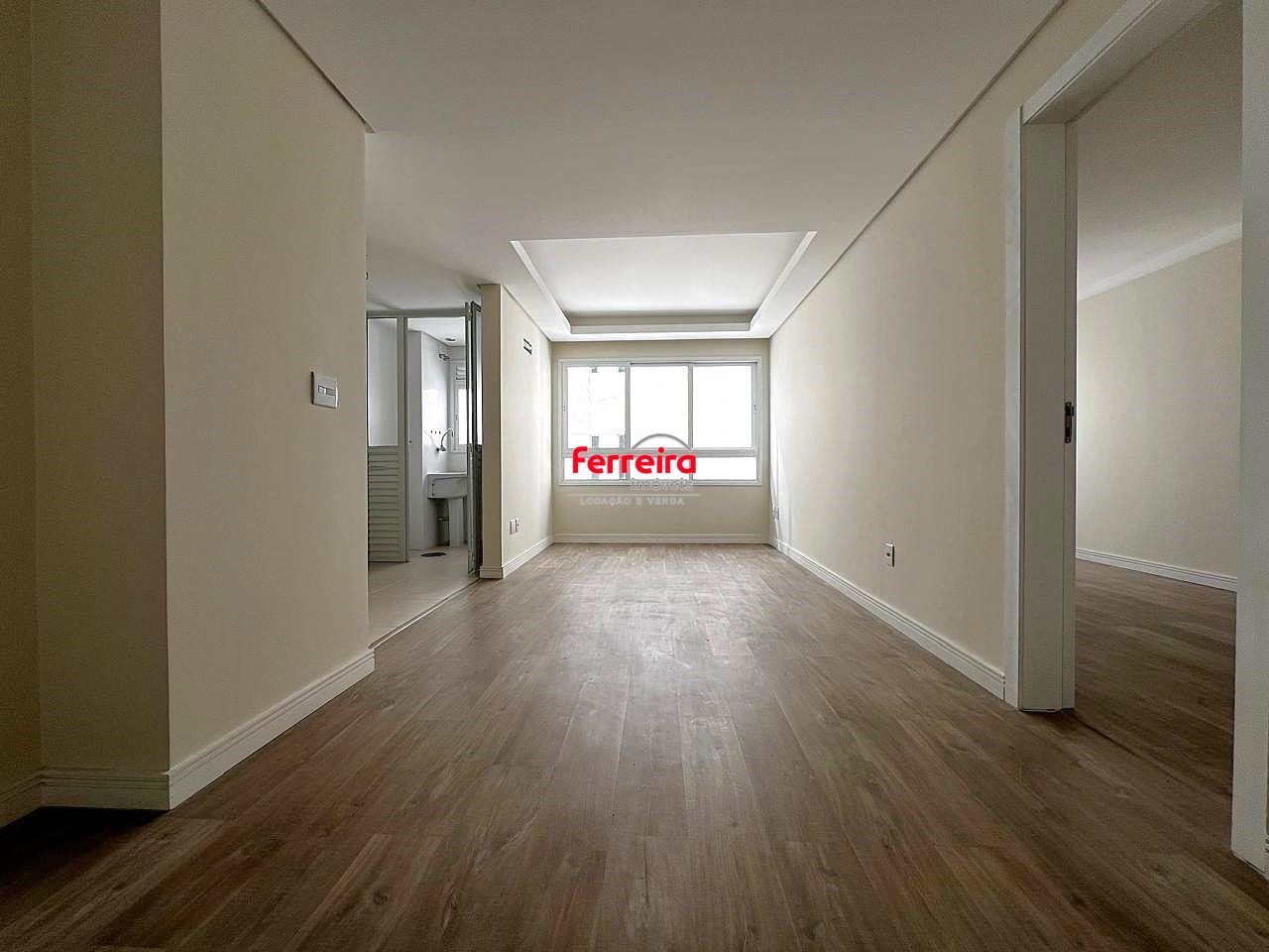 Apartamento de 1 dormitório com suíte e vaga no Bairro Bom Fim