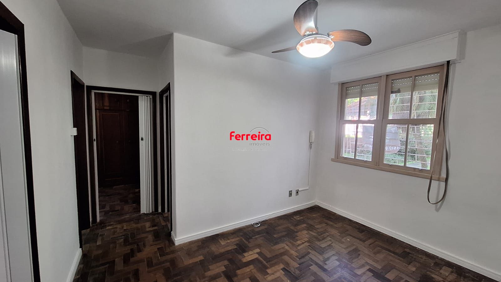 Apartamento de 2 dormitórios em condomínio fechado. Santo Antônio Porto Alegre