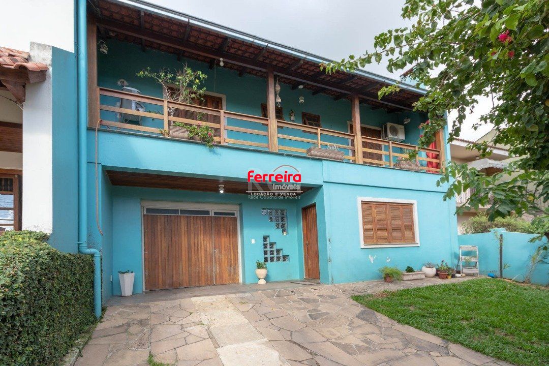 Casa para Venda - 246m², 3 dormitórios, sendo 1 suites, 3 vagas - Imperial Parque