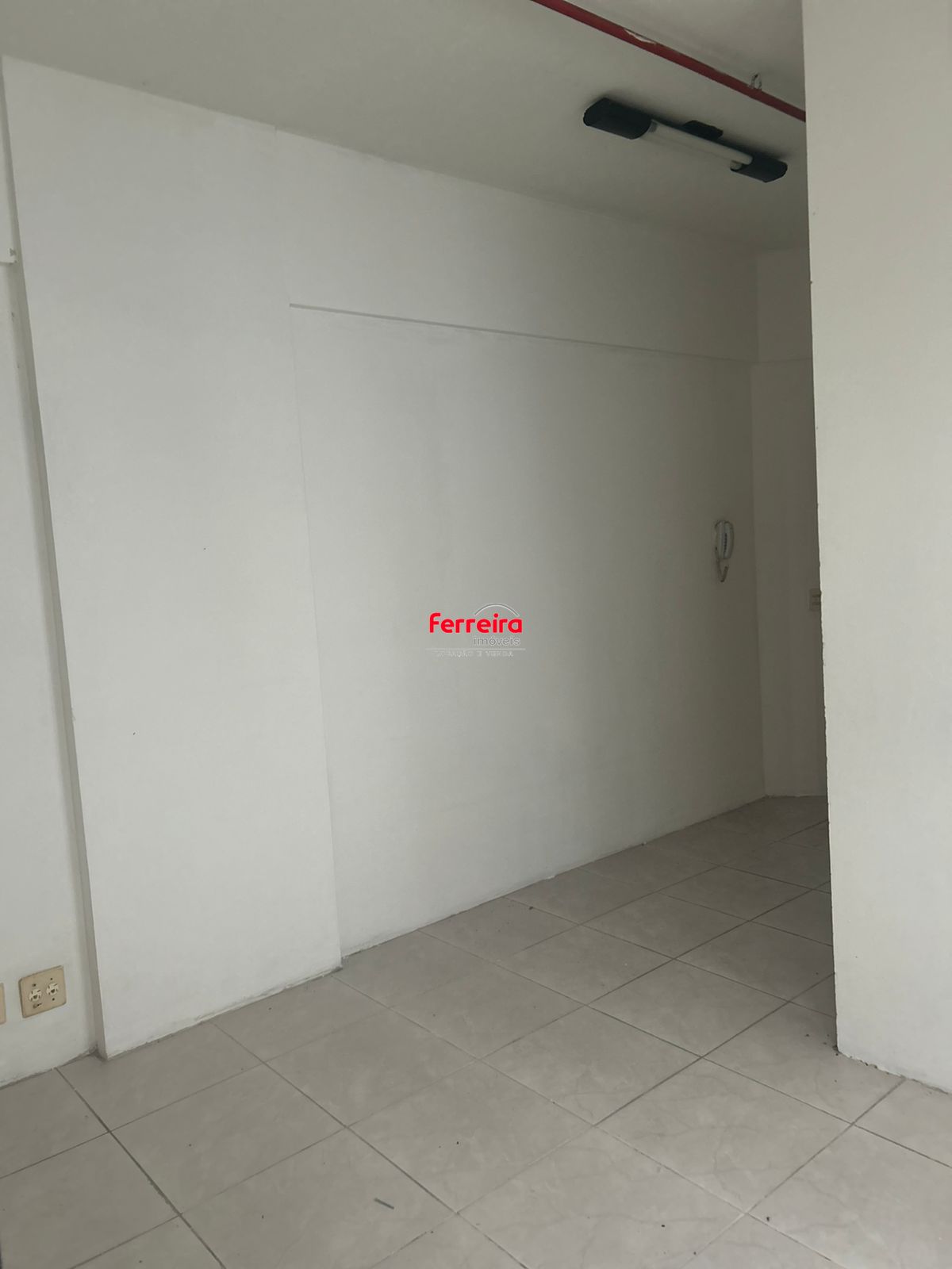 Sala Comercial, 1 sala, à venda, 28 m², Passo da Areia - Porto Alegre — foto 4