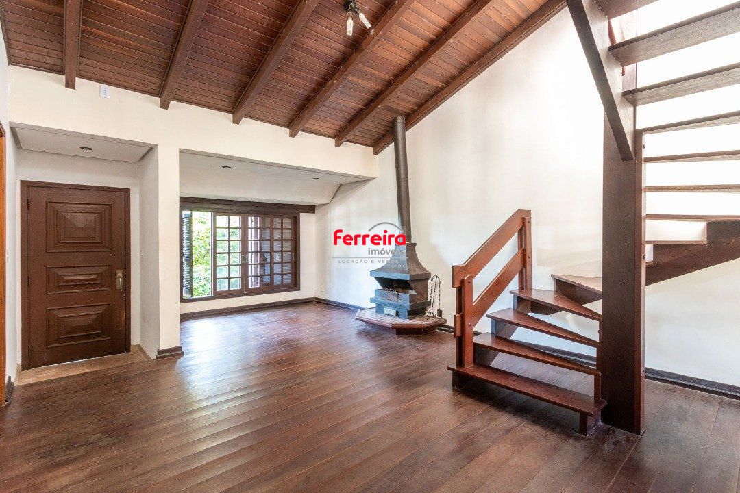 Casa para Venda - 280m², 3 dormitórios, sendo 1 suites, 2 vagas - Espirito Santo