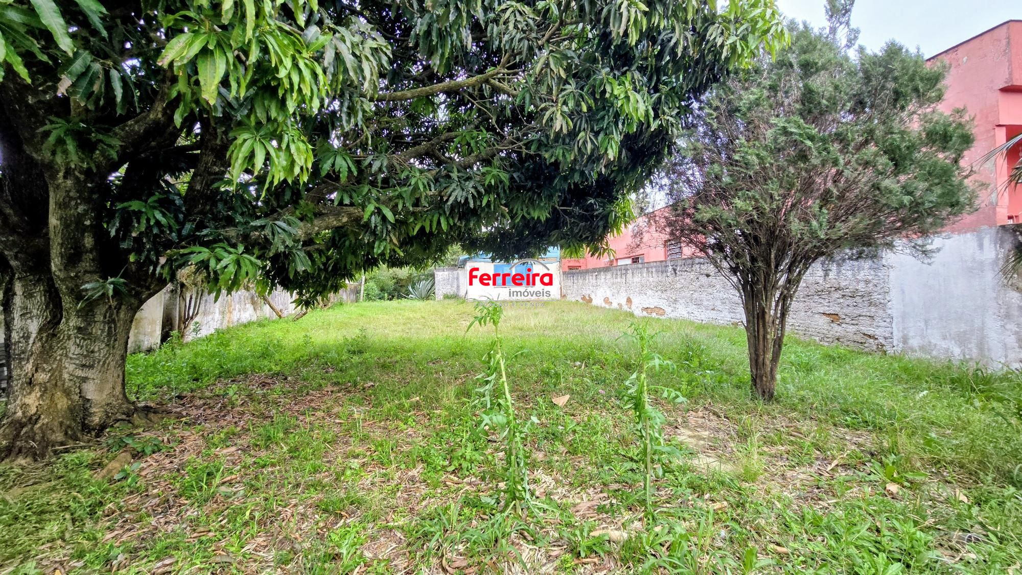 Terreno junto ao Clube do Professor Gaúcho.