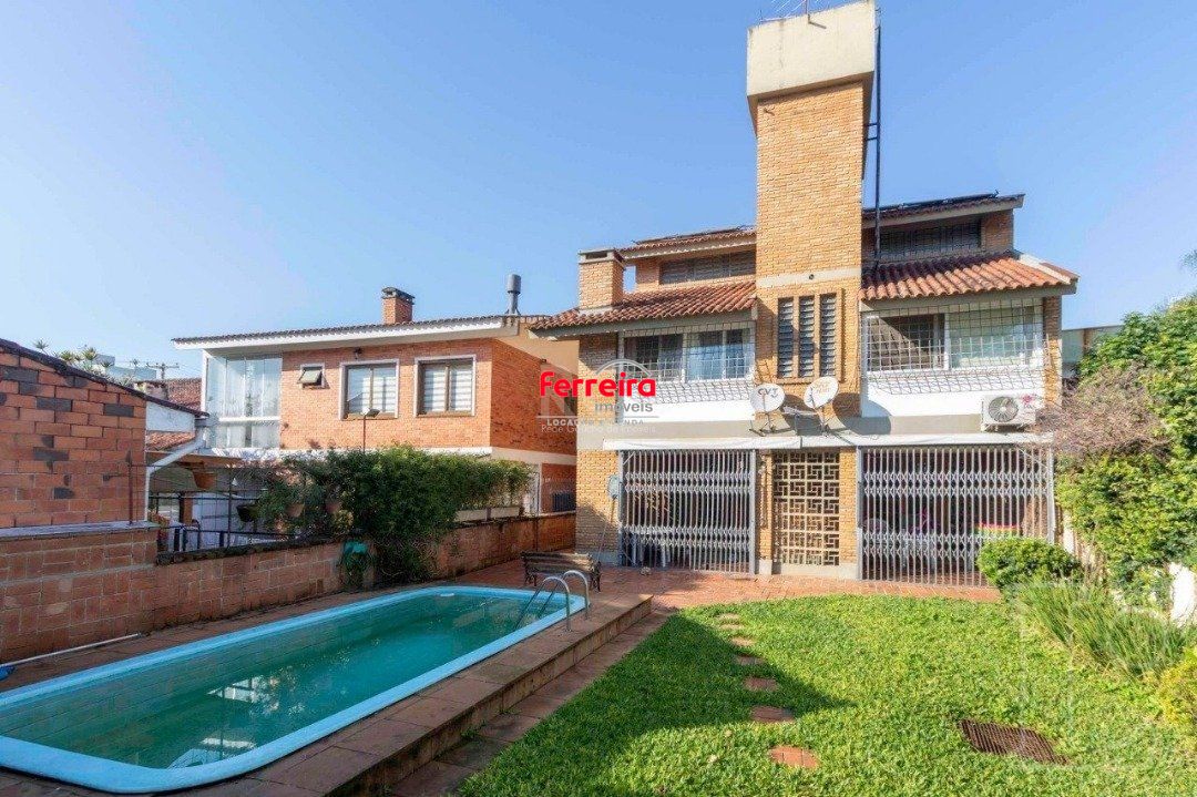 Casa para Venda - 349m², 4 dormitórios, sendo 1 suites, 3 vagas - Tristeza