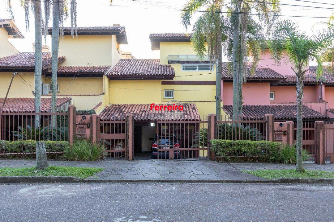 Casa Condominio para Venda - 381.1m², 4 dormitórios, sendo 2 suites, 4 vagas - Santa Tereza