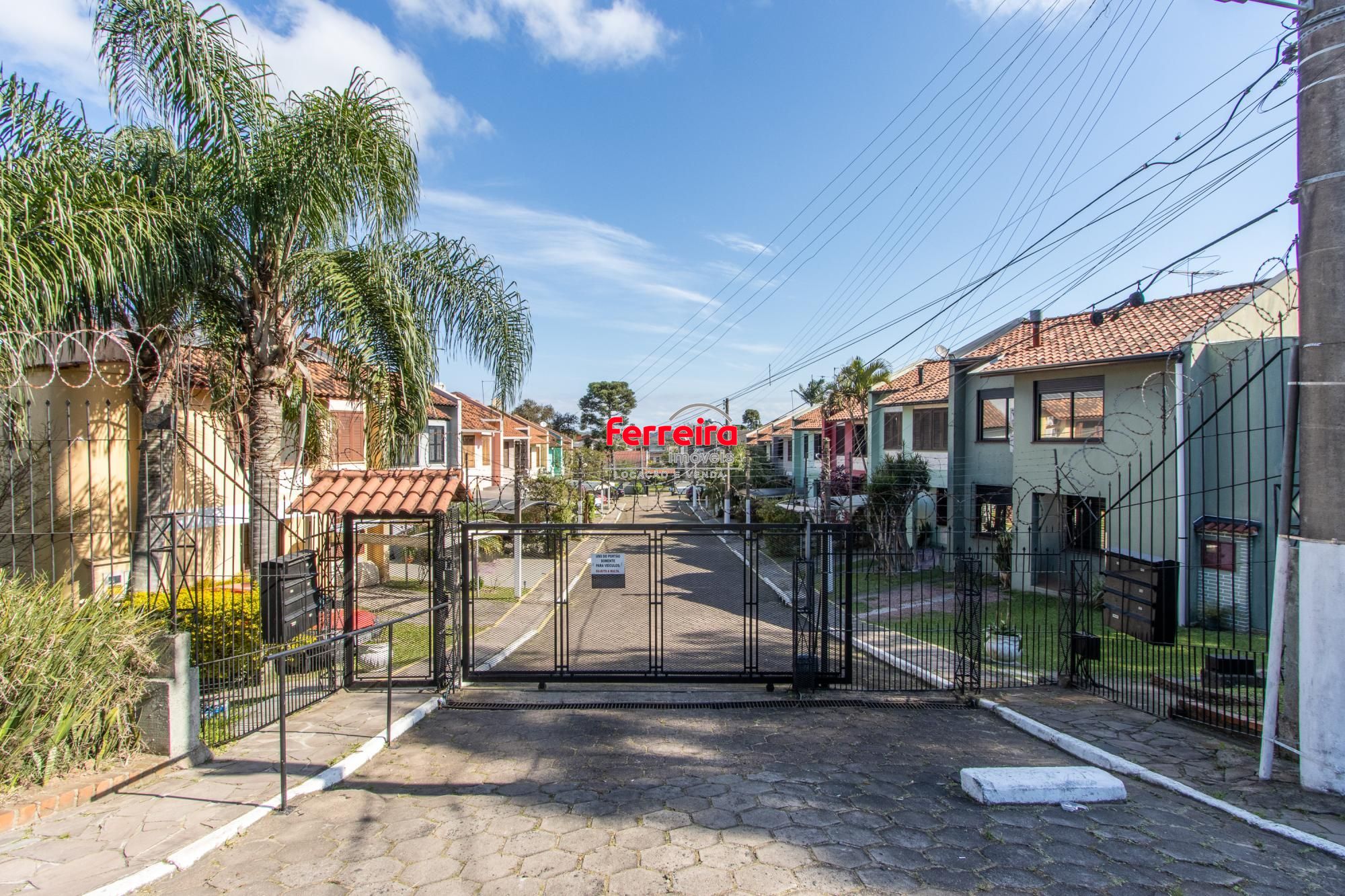 Casa em condominio na zona Sul.