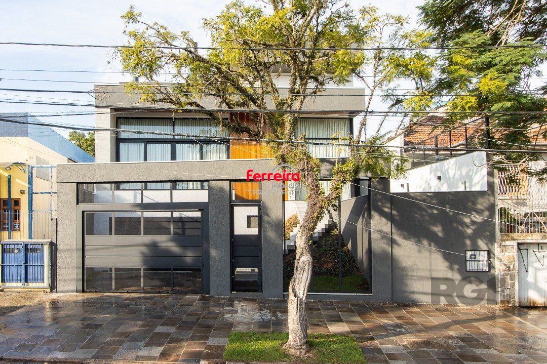 Casa 3 quartos à venda, 380m², Medianeira - Porto Alegre