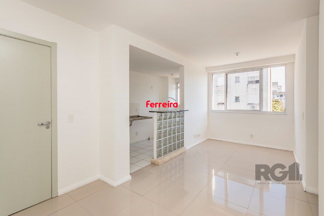 Apartamento  com 2 quartos e 1 banheiro no total