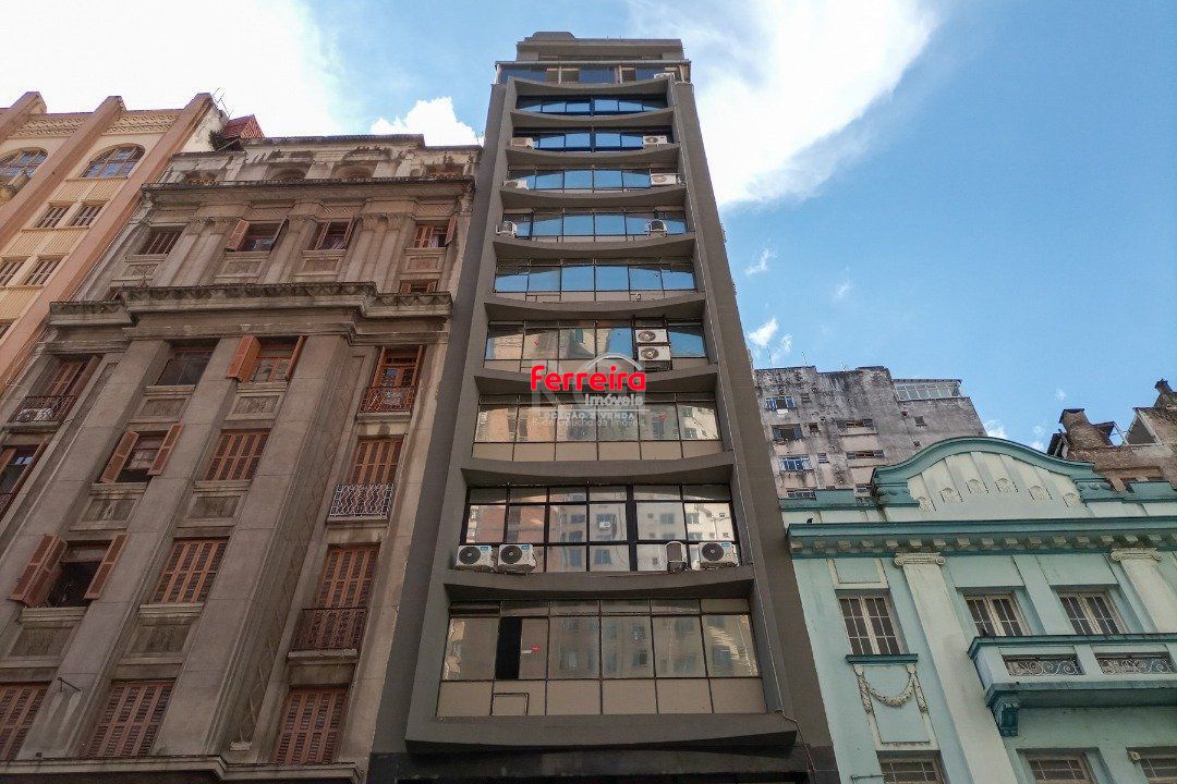 Sala em andar inteiro com 157,44  privativos