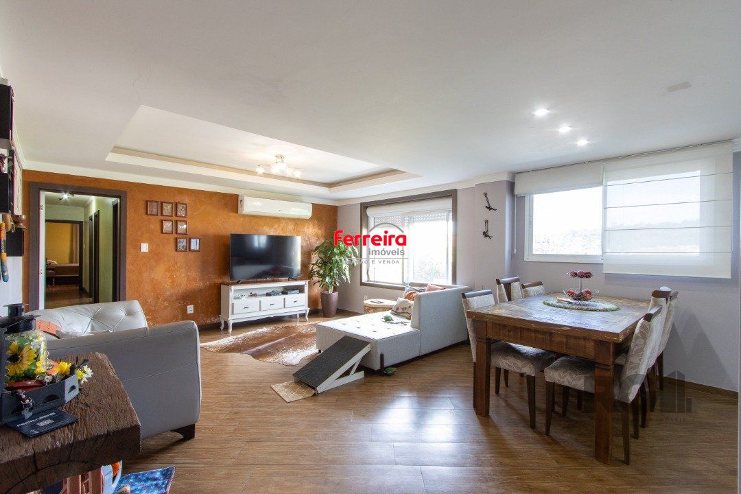 Apartamento reformado de 124m² privativos- 3 dormitórios sendo 1 suíte no bairro Medianeira