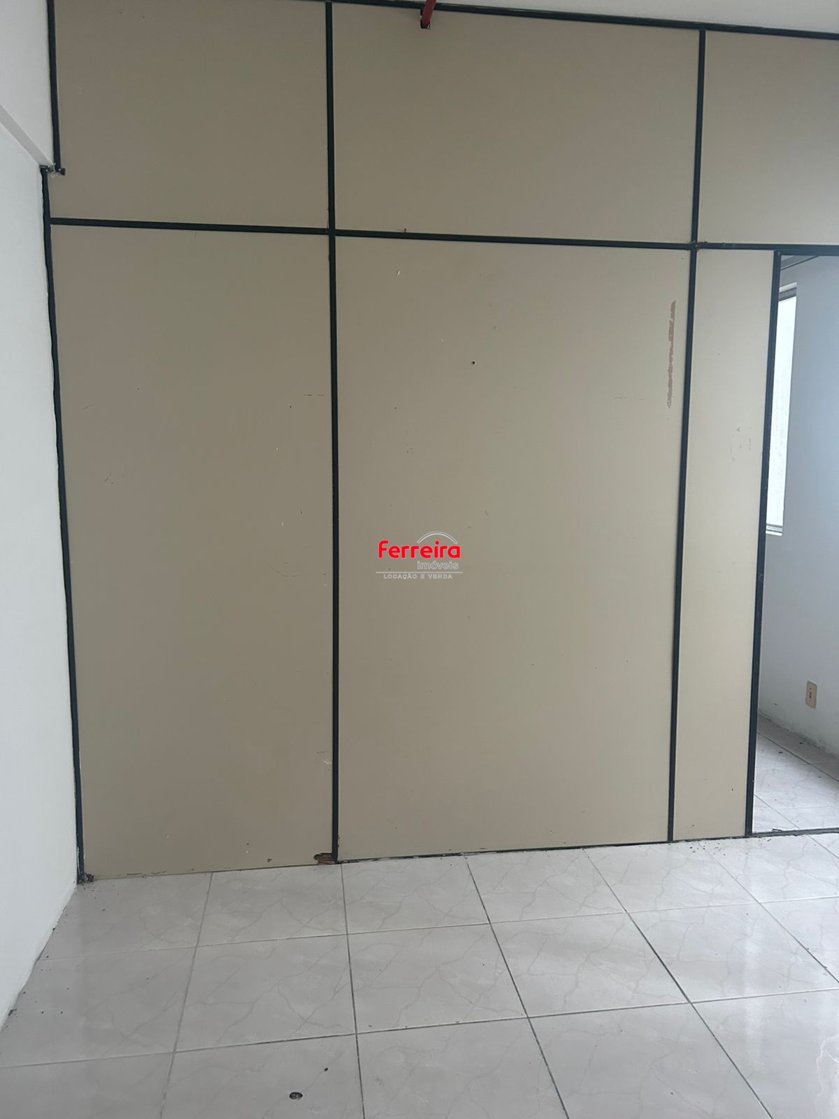 Sala Comercial, 1 sala, à venda, 28 m², Passo da Areia - Porto Alegre — foto 2
