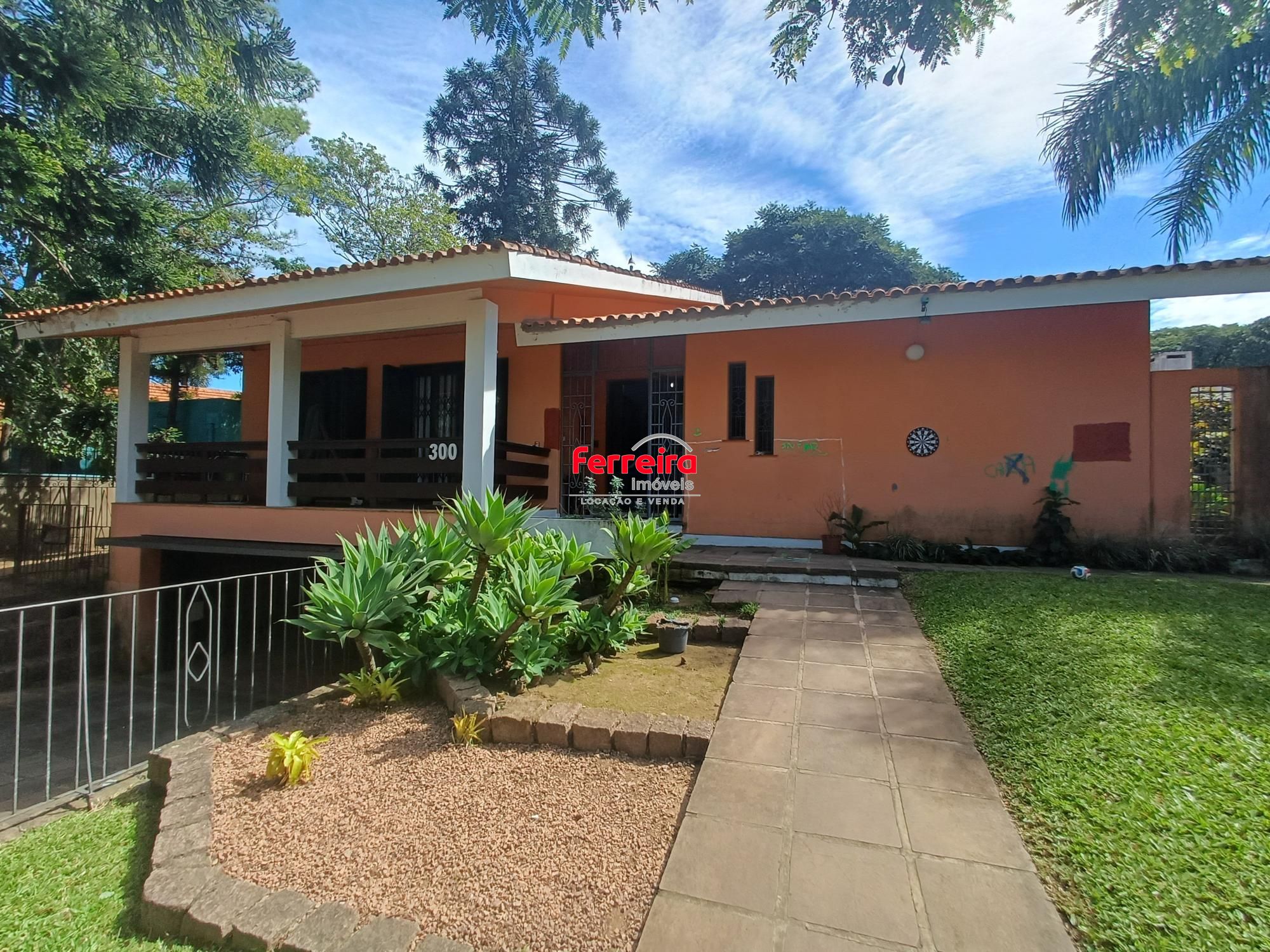 CASA  TÉRREA !