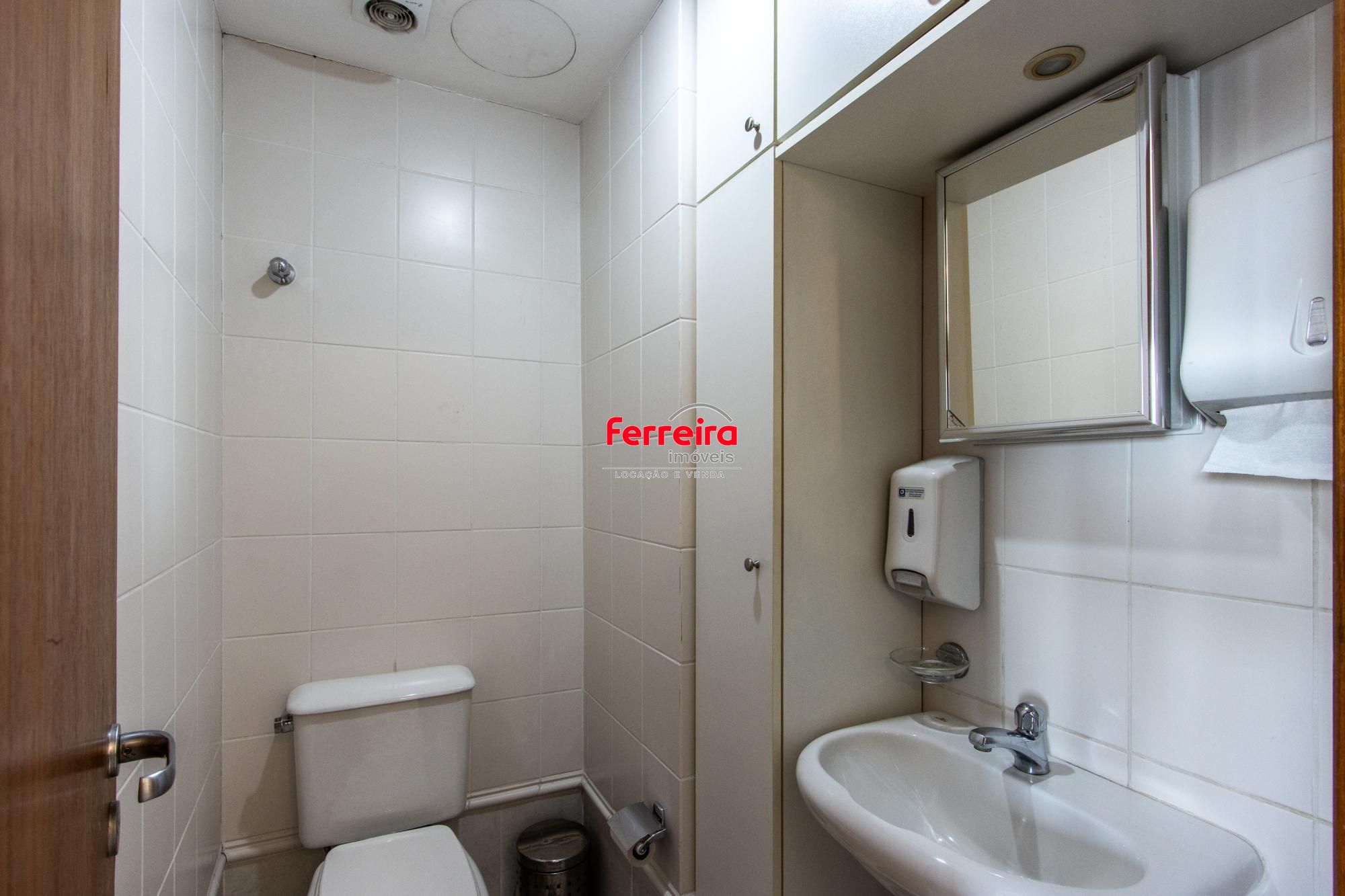Sala Comercial, à venda, 33 m², Praia de Belas - Porto Alegre — foto 2