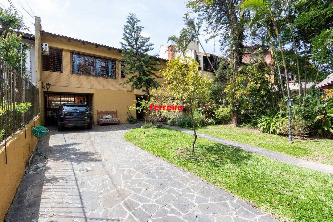 Casa para Venda - 435m², 4 dormitórios, sendo 4 suites, 4 vagas - Cristal