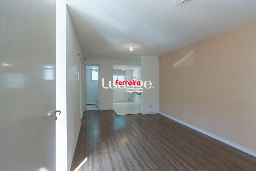 Apartamento 2 quartos, reformado, 1 vaga escriturada - Vila Nova