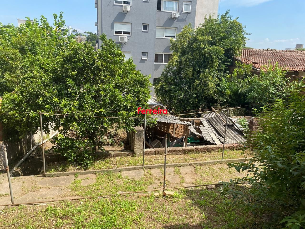 FUNDOS TERRENO