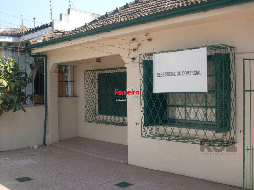 Casa comercial térrea na Av. Aparício Borges - Bairro Teresópolis