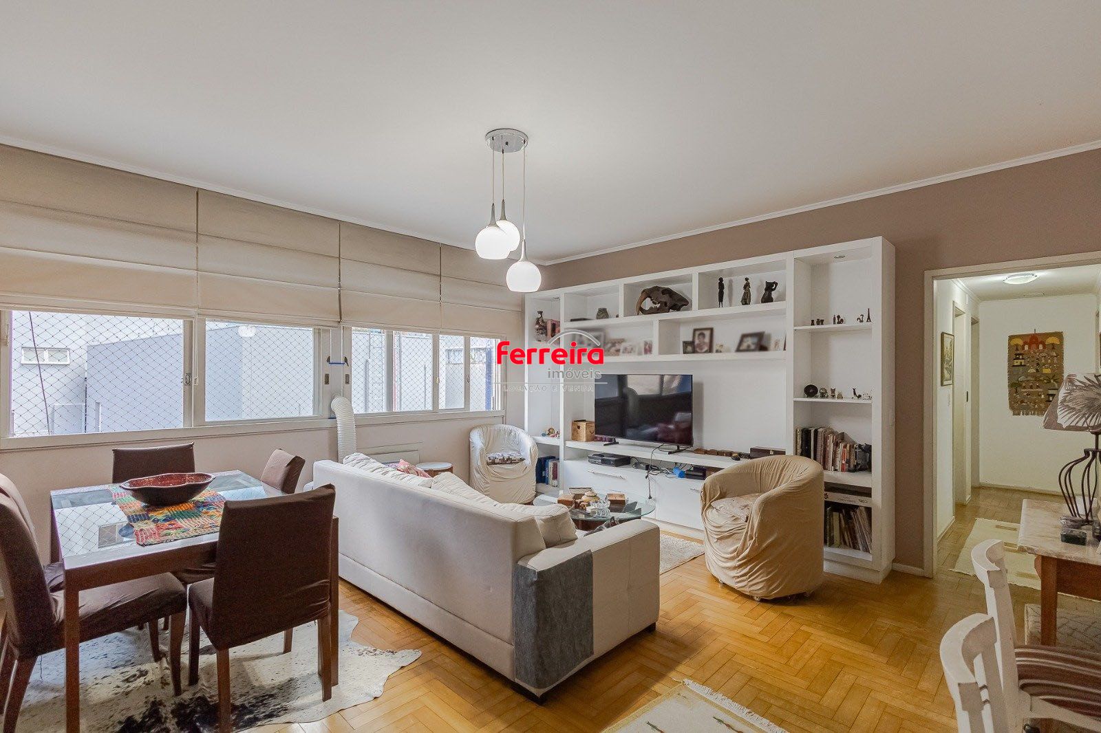 Apartamento com 3 quartos, 1 vaga e 106.73m² - Bairro Independência