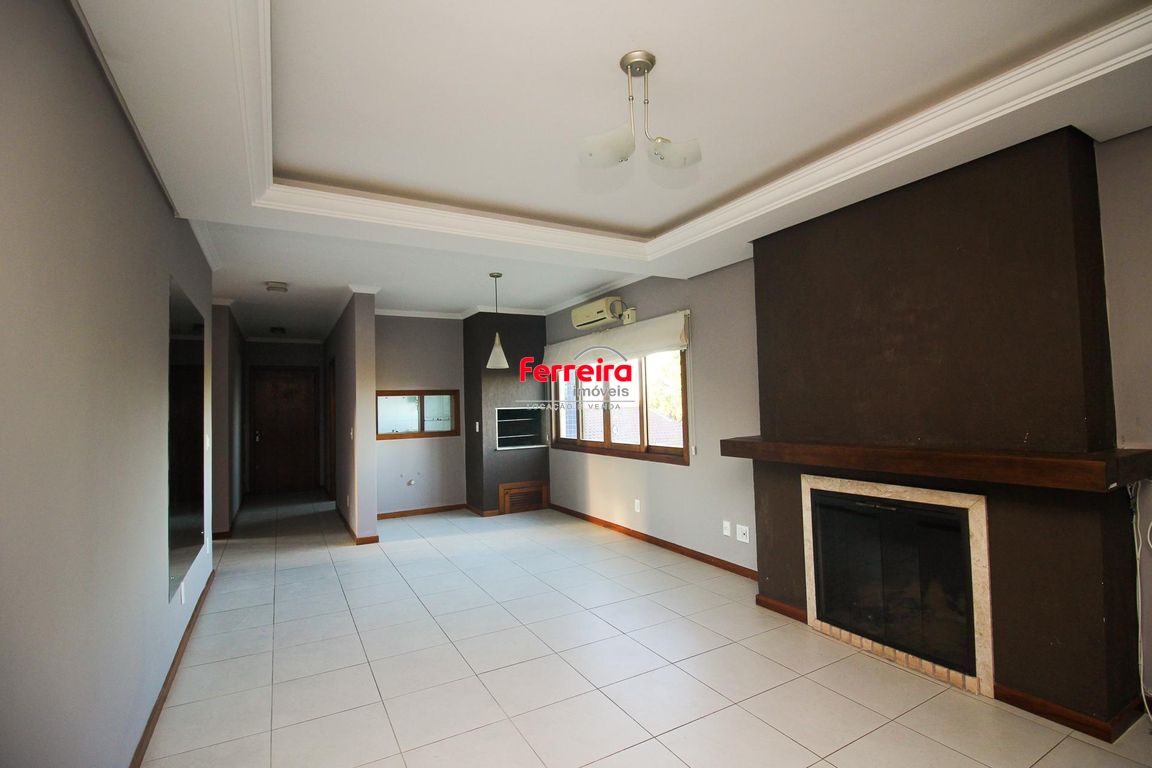 Apartamento de 2 dormitórios, 1 suíte, closet e 2 vagas de garagem .