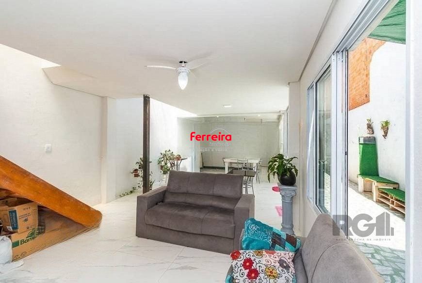 Casa 3 quartos à venda, 117m², Azenha - Porto Alegre