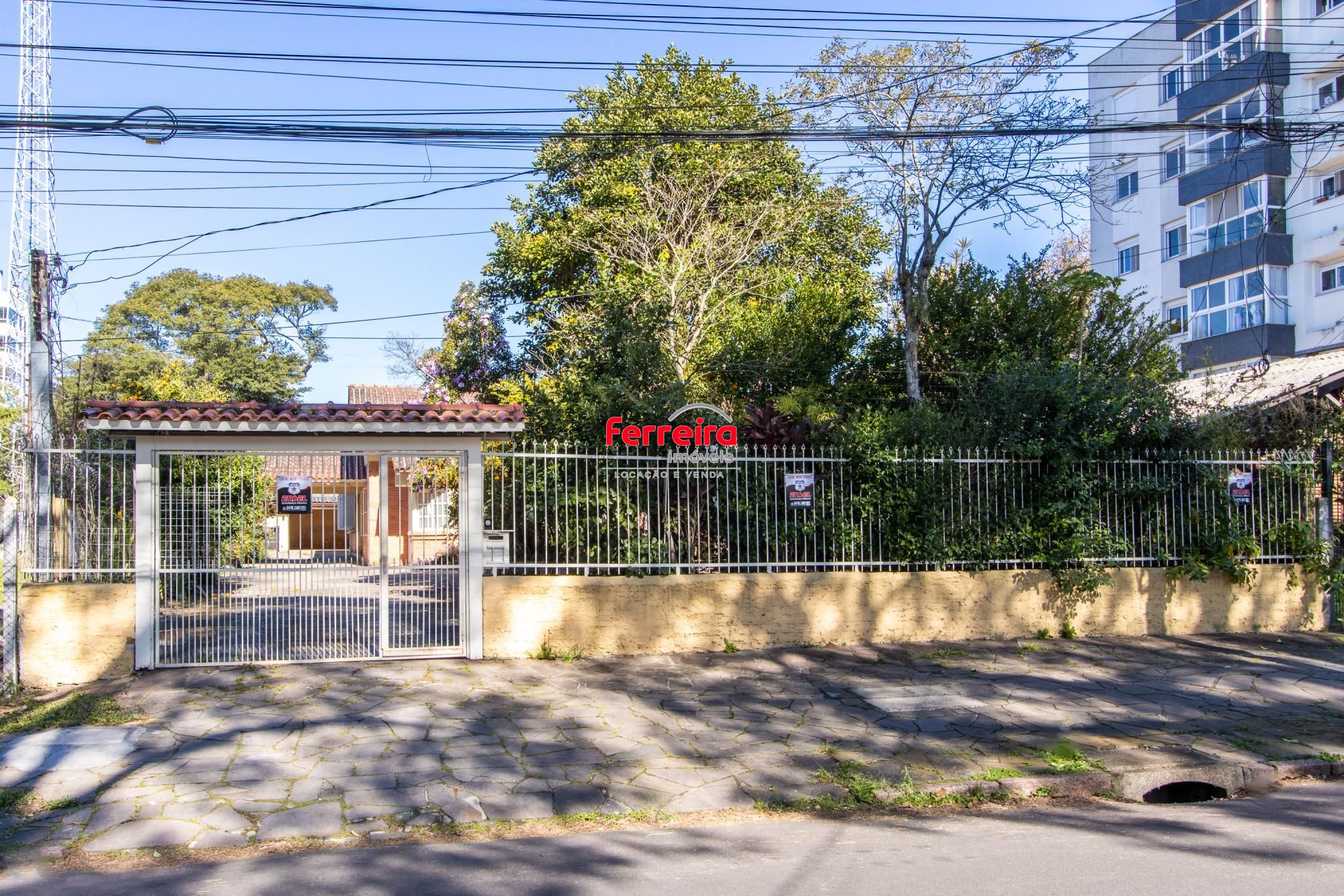 Casa para Venda - 231.72m², 4 dormitórios, sendo 1 suites, 3 vagas - Tristeza