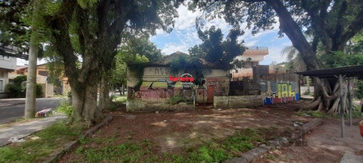 Terreno para venda, 968m², Pedra Redonda