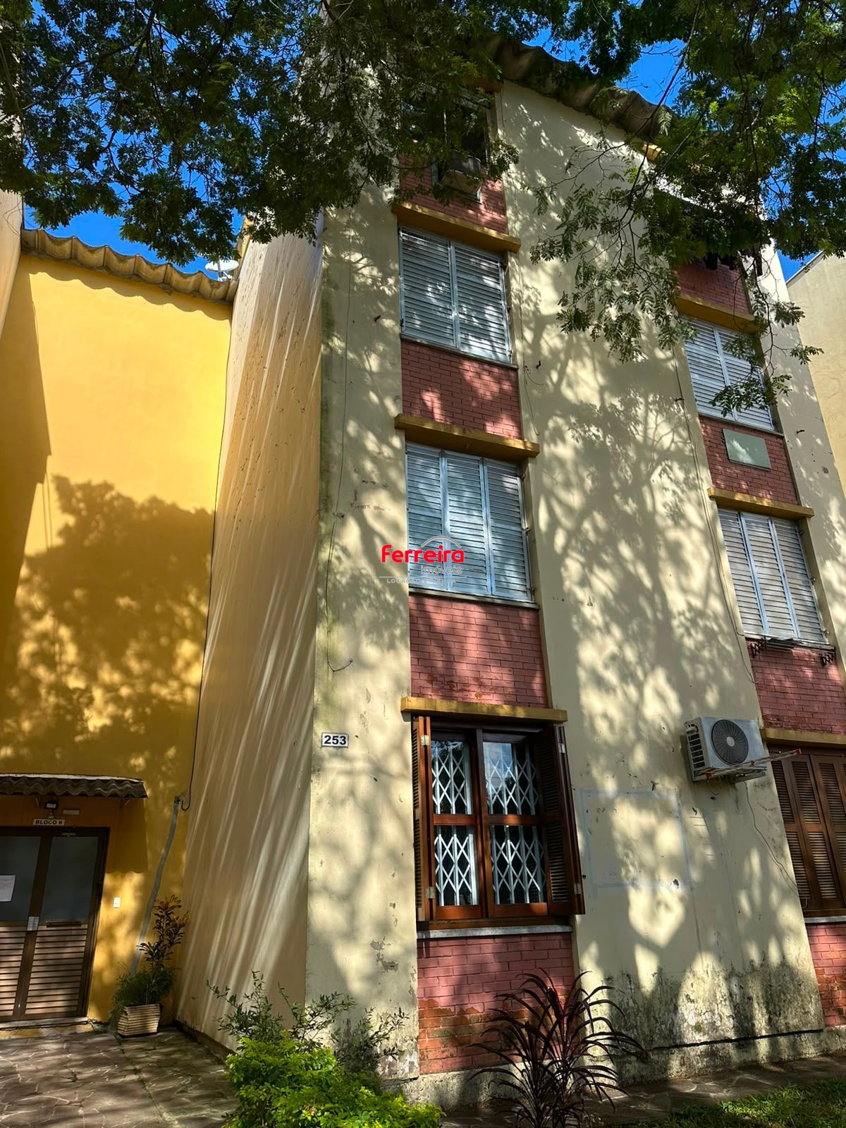 Apartamento todo reformado!