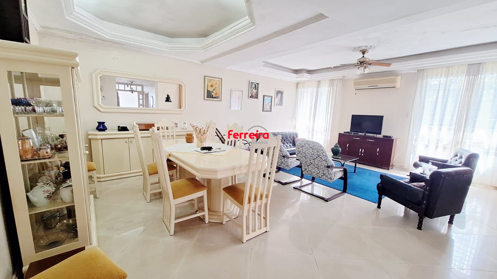 Casa com 4 dormitórios, piscina, 4 vagas, no bairro Teresópolis, Porto Alegre,RS