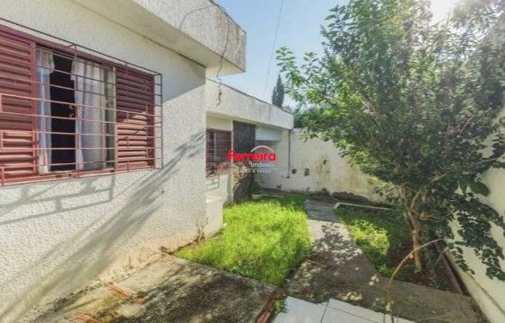 Casa para Venda - 308m², 3 dormitórios, sendo 1 suites, 2 vagas - Coronel Aparício Borges